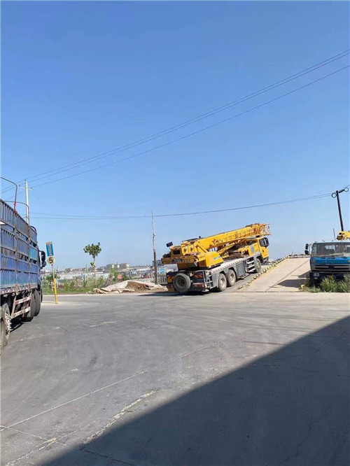 南海区25吨吊车的租赁价格大概是多少？