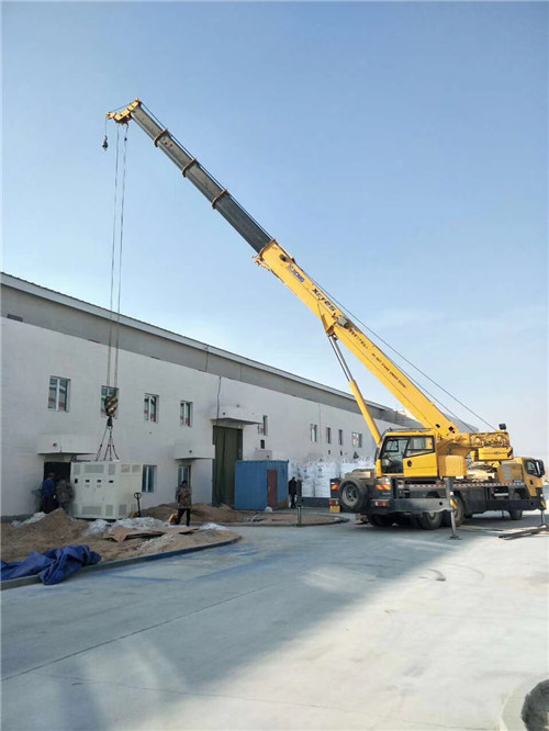 南海区“超载就喊停”—— 吊车的 “重量保镖” 技术